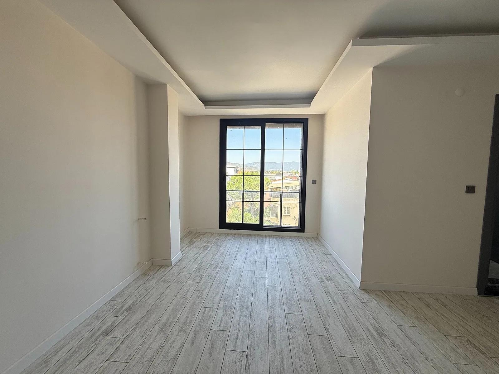 In Seferihisar Doğanbey Zu Verkaufen 1+1 Zur Meerseite Zu Verkaufende Wohnung