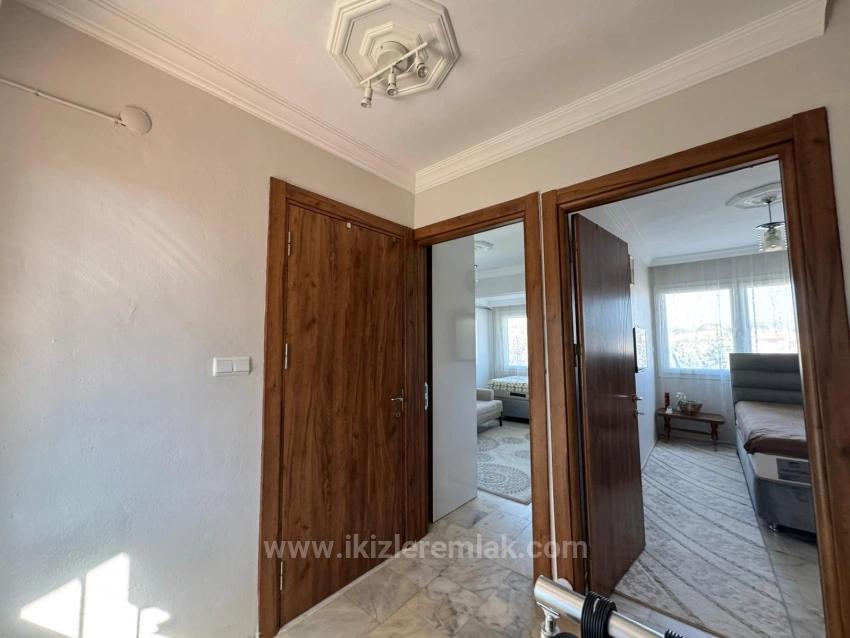 Seferihisar'cumhuriyet Bezirk, Meltem Tour Site 4+1 Villa Zum Verkauf Am Meer
