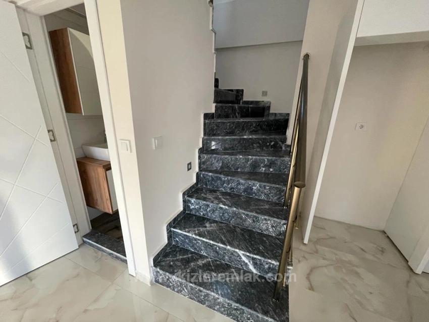 Brandneue Freistehende 3+1 Villa Mit Privatem Pool In Doğanbey, Seferihisar Zu Verkaufen.