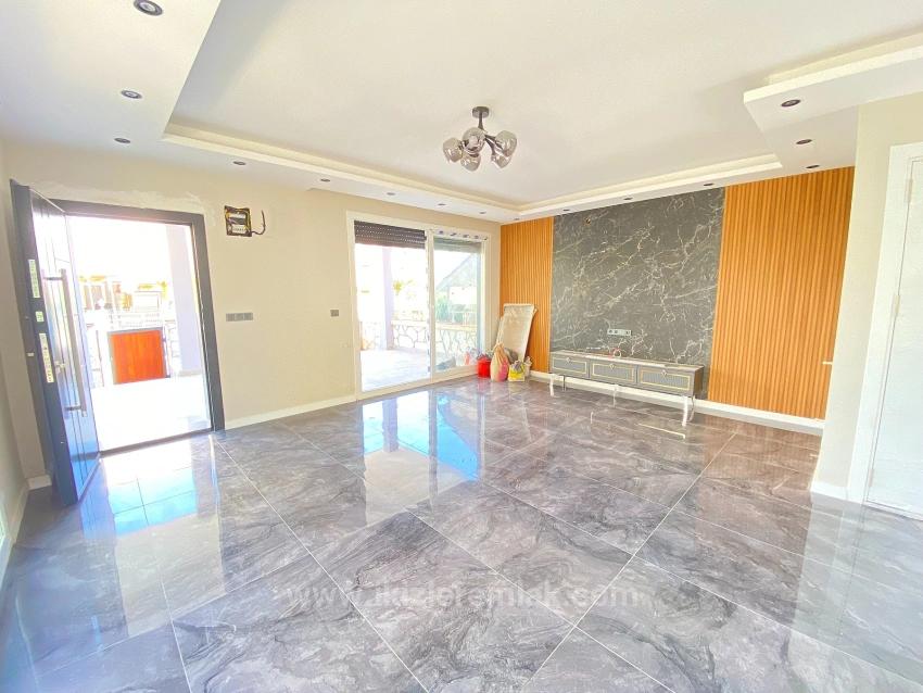 Brandneue, Freistehende Luxusvilla Mit 3 Schlafzimmern Und Einem Zusätzlichen Zimmer In Doğanbey, Seferihisar, Zu Verkaufen.