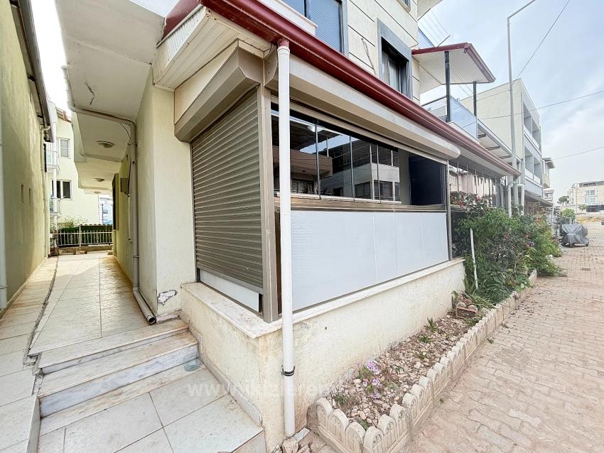 1+1 Erdgeschosswohnung In Ürkmez, 100 Meter Vom Meer Entfernt, Von İkizler.