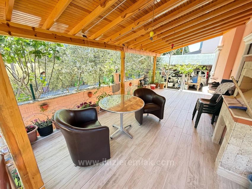 4+1 Freistehende Villa Mit Garten Zum Verkauf In Doğanbey, Seferihisar