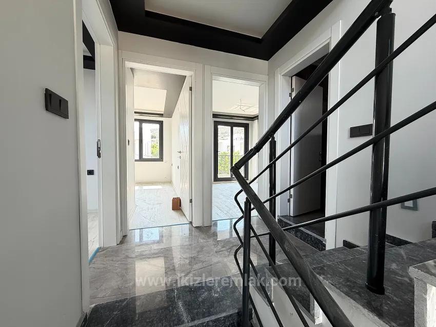 370 M² Garten, Freistehende 3+1-Zimmer-Villa In Meeresnähe In Doğanbey