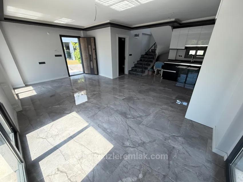 370 M² Garten, Freistehende 3+1-Zimmer-Villa In Meeresnähe In Doğanbey