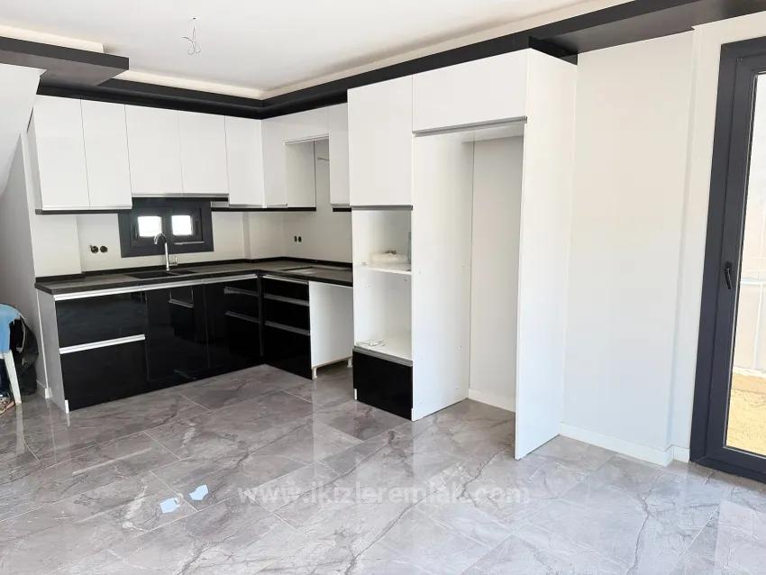 370 M² Garten, Freistehende 3+1-Zimmer-Villa In Meeresnähe In Doğanbey