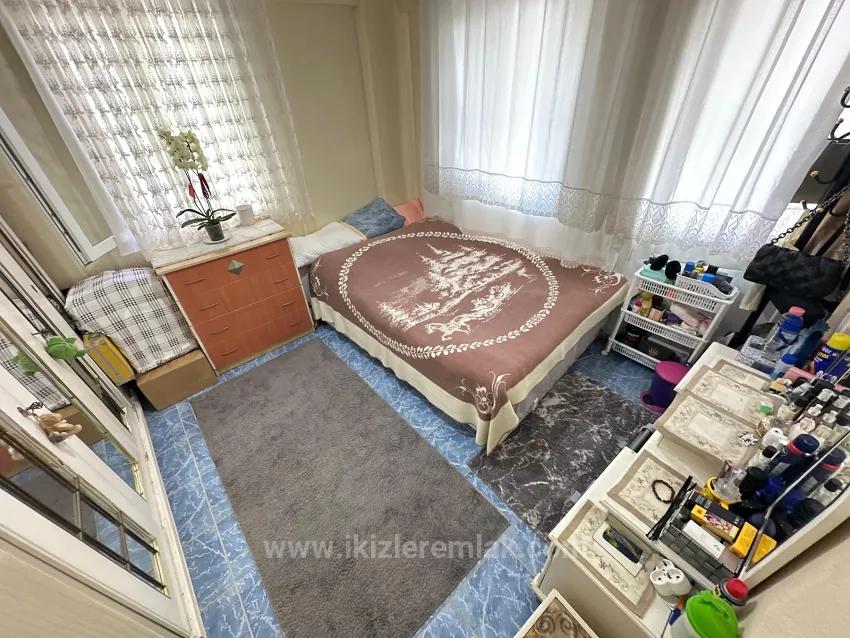 In Seferihisar Doğanbey Zu Verkaufen 4+1 500M Vom Meer Entfernt Villa