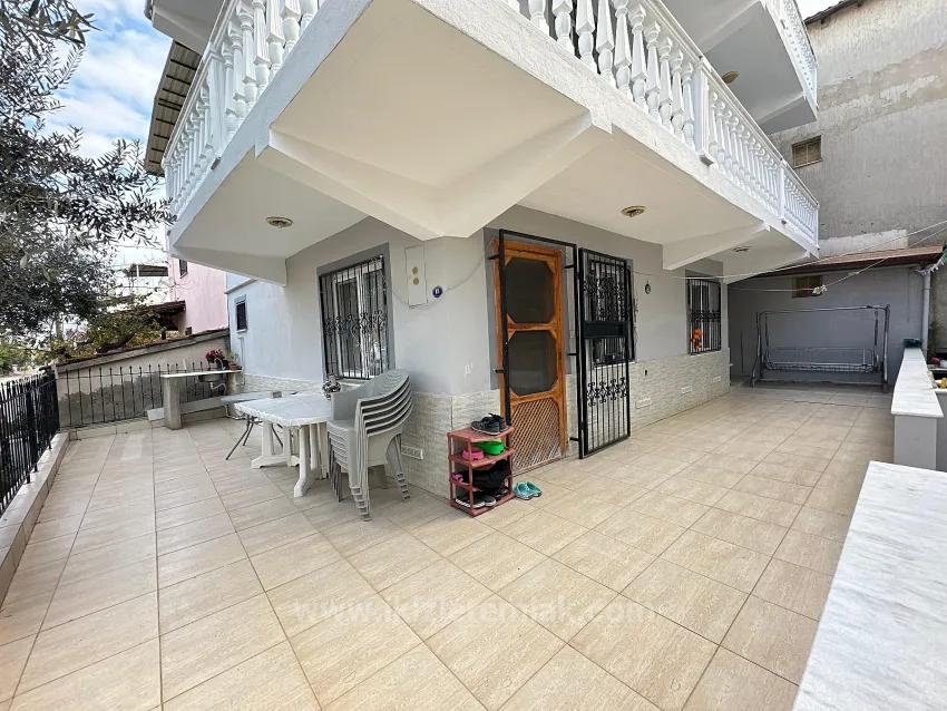 In Seferihisar Doğanbey Zu Verkaufen 4+1 500M Vom Meer Entfernt Villa