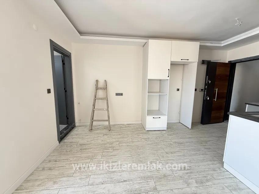 In Seferihisar Doğanbey Zu Verkaufen 1+1 Zur Meerseite Zu Verkaufende Wohnung