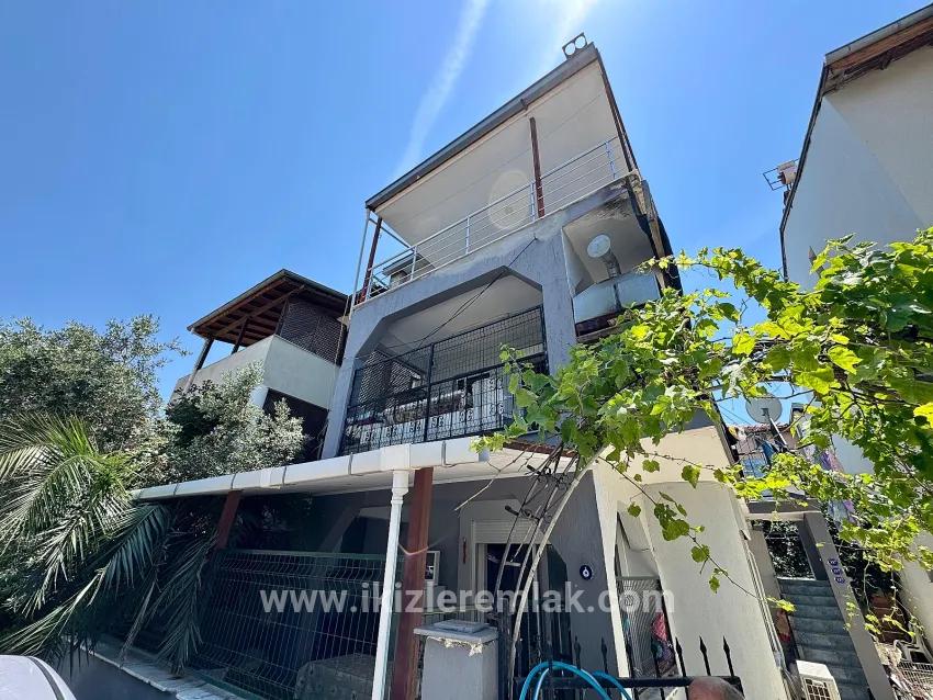 In Doğanbey Einem Zu-verkauf-stehenden Zwischen-geschoss 2+1 Zur Meer-seite 70 Metre² Wohnung