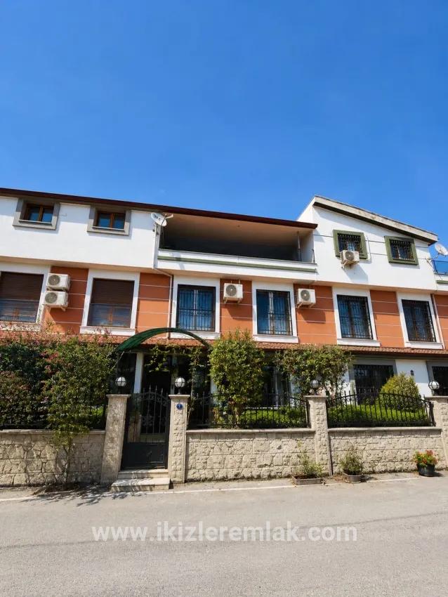4+1-Zimmer Villa Zu verkaufen in Gümüldür Fevzi Çakmak Bz. Menderes Gümüldür - 170 m²