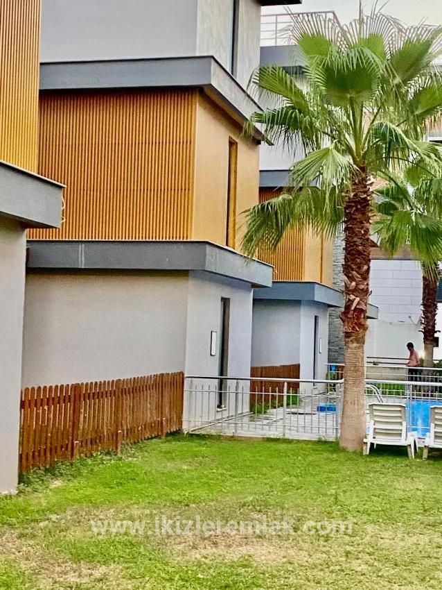 Seferihisar Doğanbey Meer Seite site Innerhalb schwimmbeckenbesitzende einzeln stehende Villa