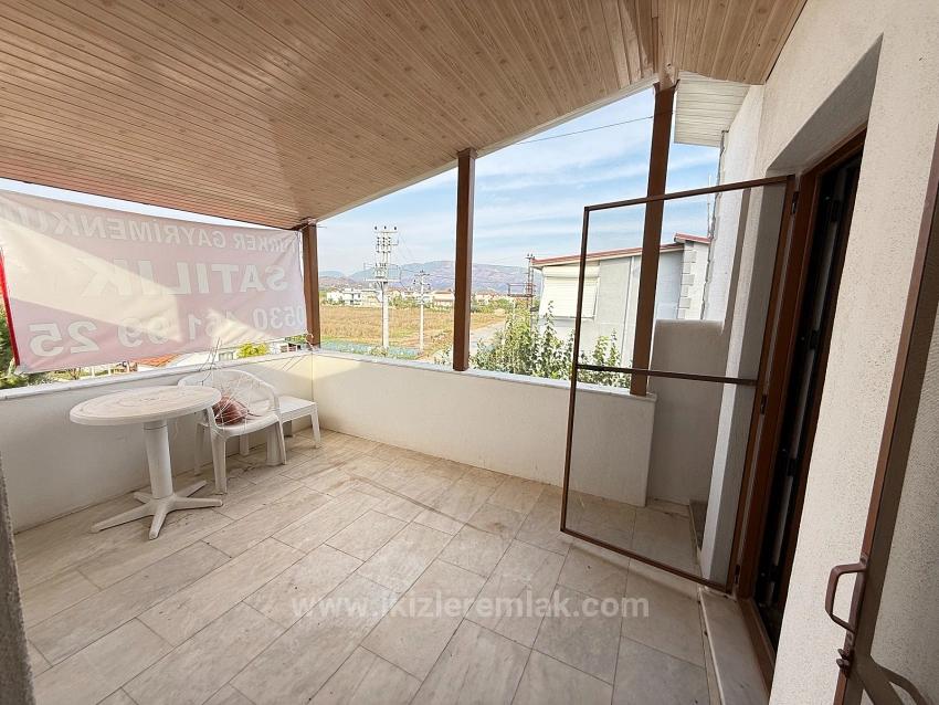 Dringender Verkauf 3+1 Villa Mit Großem Garten Im Zentrum Von Seferihisar Doğanbey