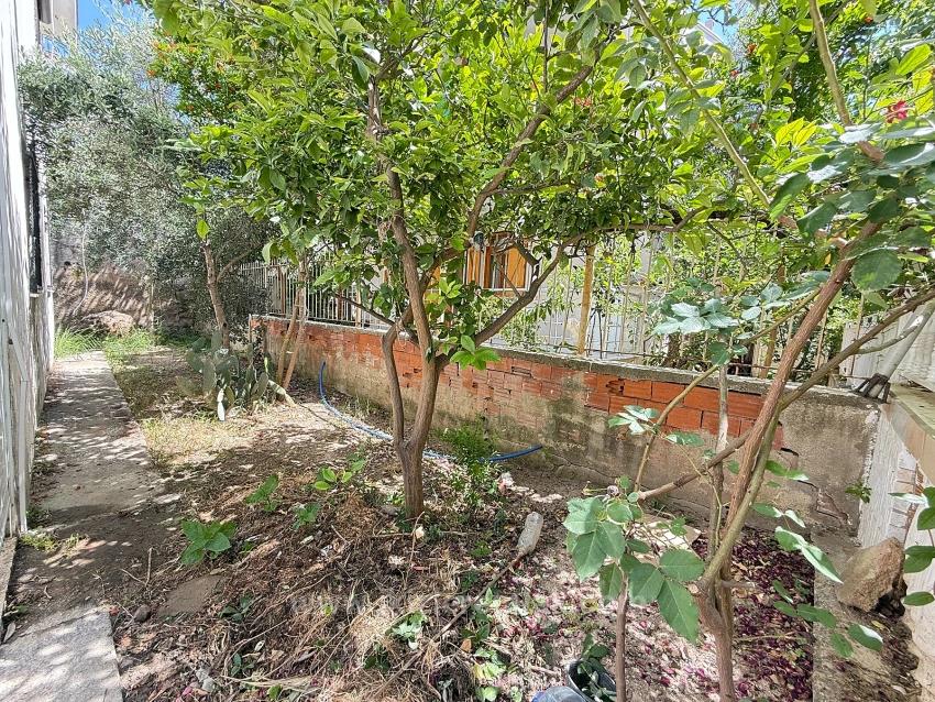 3+1 Gartenapartment In Ürkmez Zu Verkaufen, 250 Meter Vom Meer Entfernt, Erschwinglicher Preis