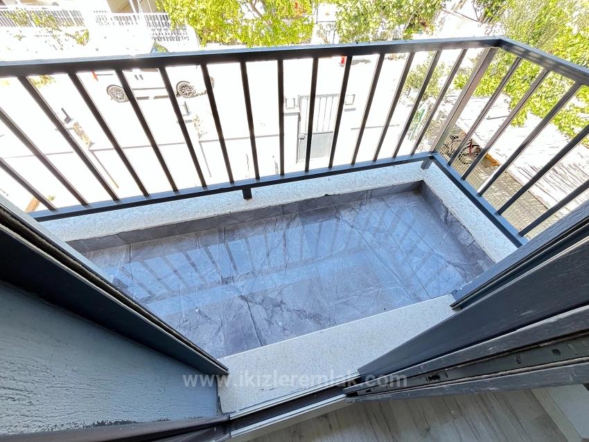 Freistehende Villa Mit 3 Schlafzimmern Und Einem Zusätzlichen Zimmer (Elternschlafzimmer) Auf Einem 390 M² Großen Garten In Seferihisar Doganbey Zu Verkaufen