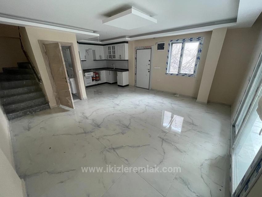 Luxuriöse 3+1-Zimmer-Villa In Seferihisar Doğanbey Zu Verkaufen, Großzügige Lage, In Unmittelbarer Nähe Zum Meer