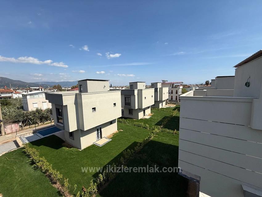 3+1 Duplex-Sommerhaus Mit Pool In Seferihisar Doğanbey