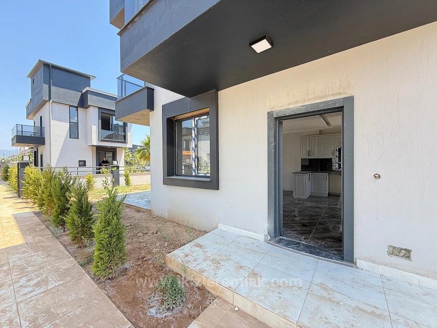 2 + 1 Villa Mit Freistehendem Garten Zum Verkauf In Seferihisar Doğanbey