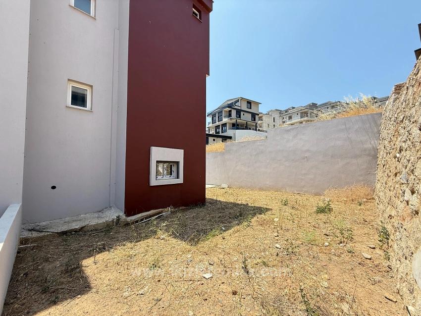 3+1 Villa Mit Meerblick Und Separatem Garten In Seferihisar Doğanbey Zu Verkaufen