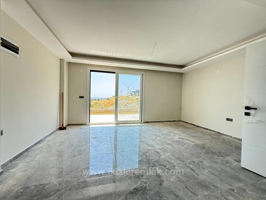 3+1 Villa Mit Meerblick Und Separatem Garten In Seferihisar Doğanbey Zu Verkaufen