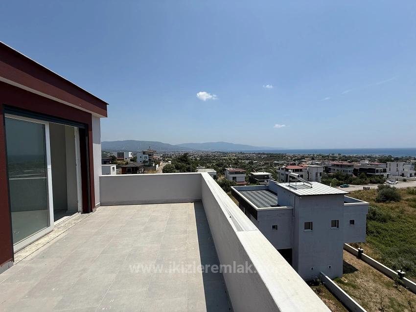 3+1 Villa Mit Meerblick Und Separatem Garten In Seferihisar Doğanbey Zu Verkaufen