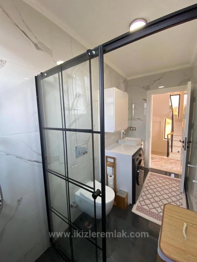 Freistehende Villa Mit 3+1 Schlafzimmern, Meerblick Und Pool In Seferihisar Doğanbey Zu Verkaufen