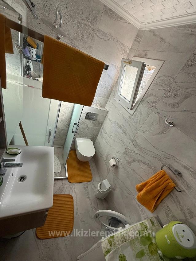 3+1 Villa Mit Garten Zum Verkauf Am Meer In Seferihisar Ürkmez