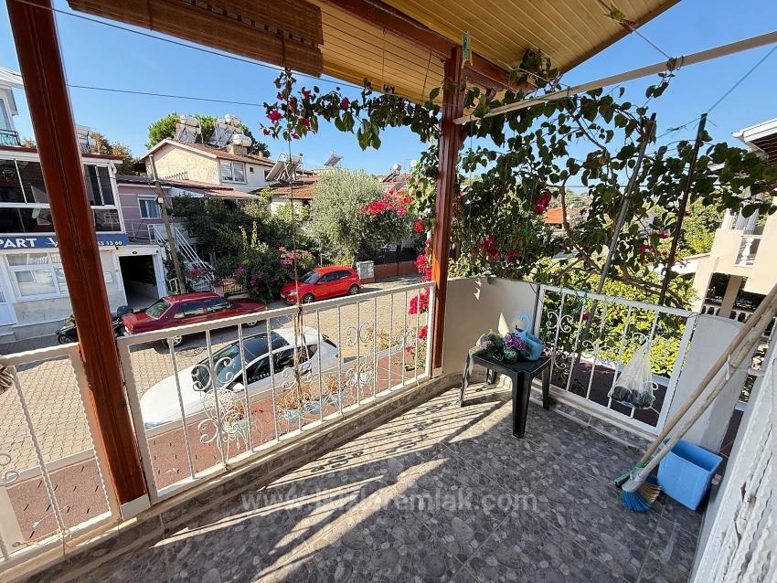 3+1 Villa Mit Garten Zum Verkauf Am Meer In Seferihisar Ürkmez