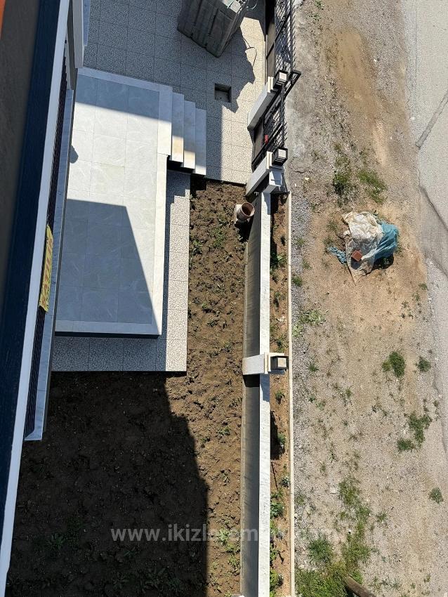 Freistehende 3+1-Maisonette-Villa Auf Einem 300 M2 Großen Grundstück In Seferihisar Doğanbey