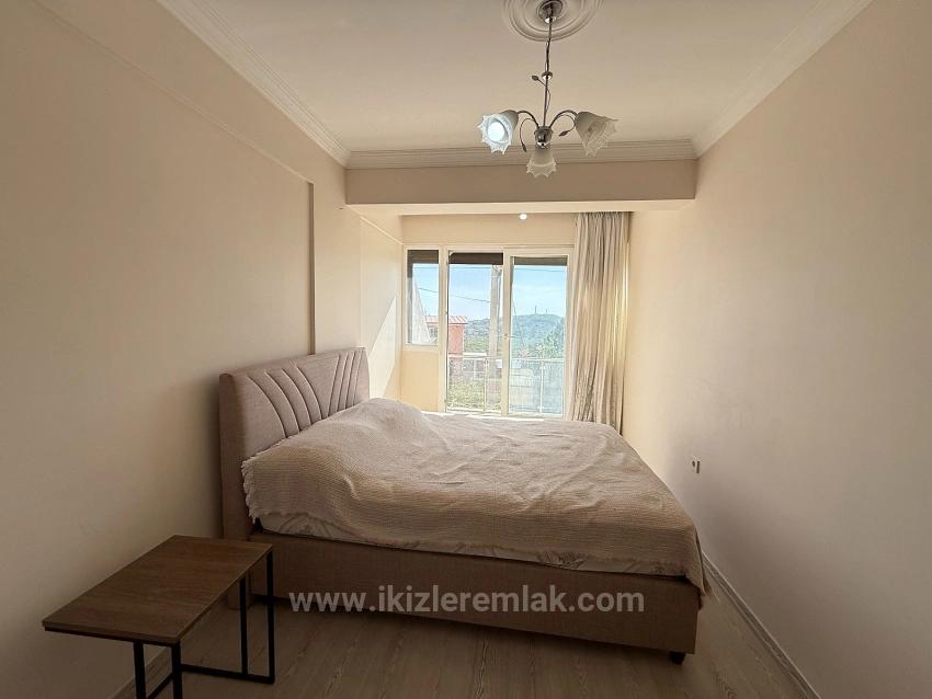 Neue 3+1-Wohnung Mit Meer- Und Naturblick Im Zentrum Von Gumuldur Zu Verkaufen