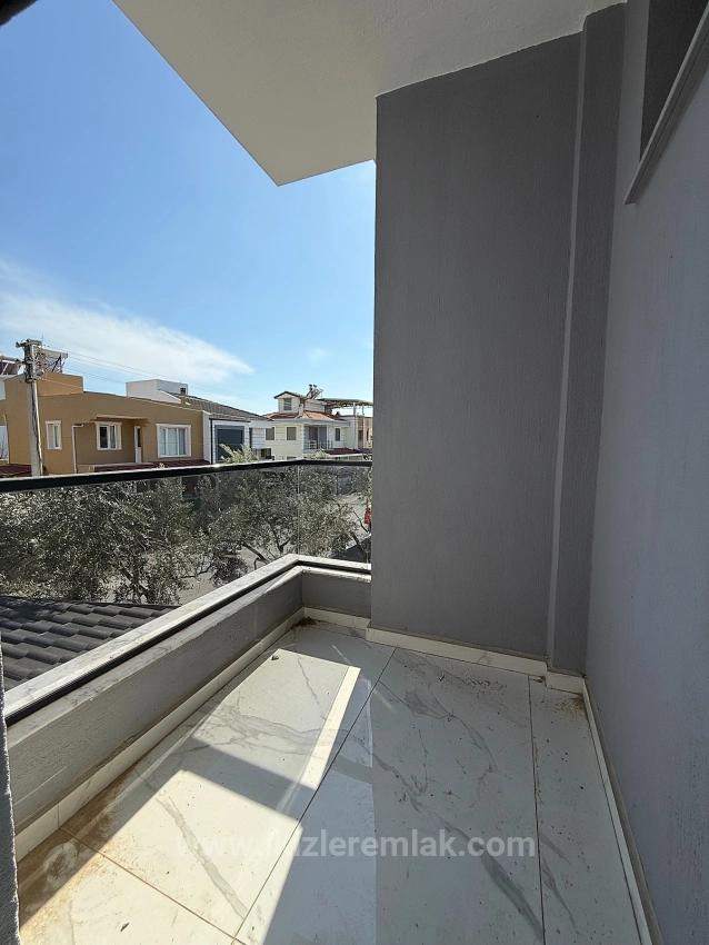 2 + 1 Brandneues Duplex-Sommerhaus Zum Verkauf Im Zentrum Von Seferihisar, Doğanbey