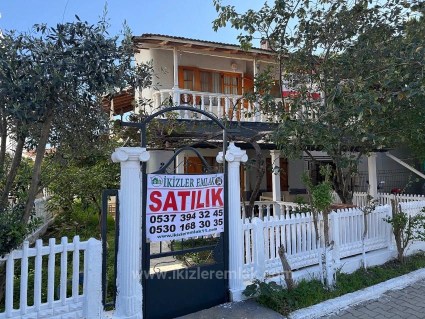 3+1-Zimmer Villa Zu Verkaufen in Mersin Alanı Bz. Seferihisar Ürkmez - 170 m²