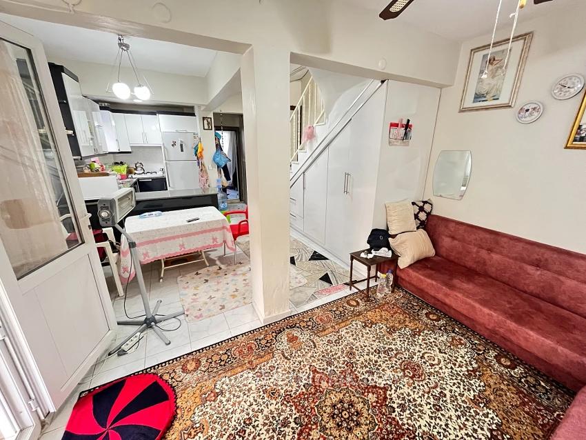 Freistehende 4+1-Maisonette-Villa Zum Verkauf In Seferihisar Doğanbey