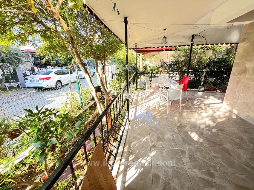 Freistehende 4+1-Maisonette-Villa Zum Verkauf In Seferihisar Doğanbey