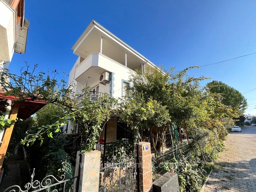 Freistehende 4+1-Maisonette-Villa Zum Verkauf In Seferihisar Doğanbey