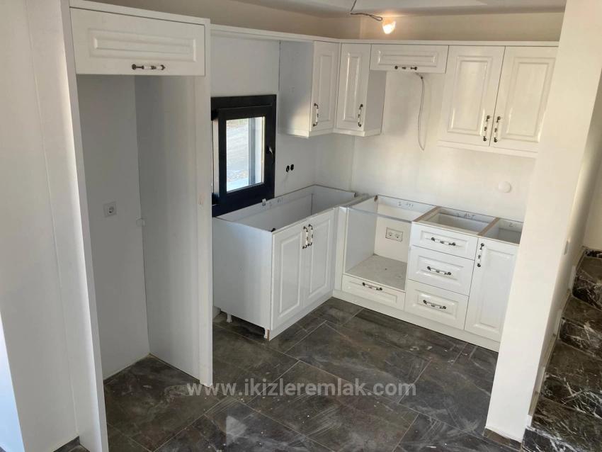 Freistehende Luxusvilla (3+1 Zimmer) Zum Verkauf In Seferihisar Doğanbey