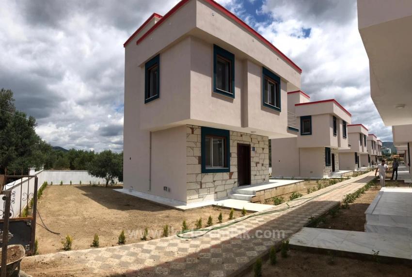 3+1 Brandneue Freistehende 3+1 Villa Zum Verkauf In Seferihisar Doğanbey