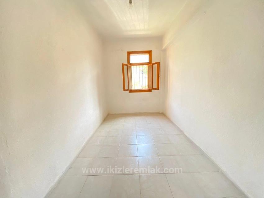 1+1 85 M2 Wohnung Zum Verkauf Am Meer In Seferihisar Ürkmez