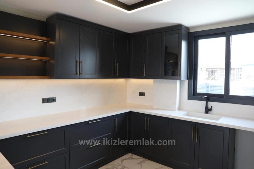 750 Quadratmeter Große Luxusvilla Mit 4 + 2 Privaten Pools Zum Verkauf In Izmir Seferihisar Düzce