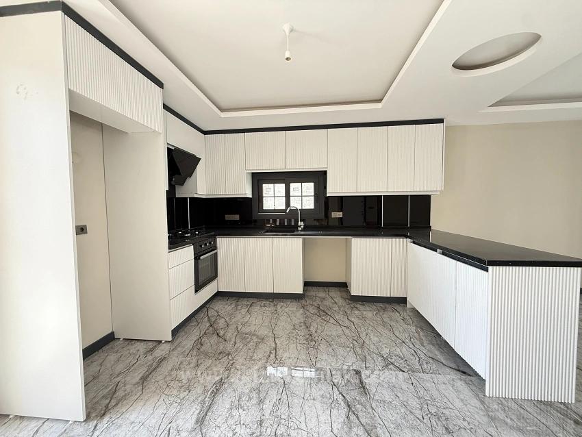 Brandneue, Freistehende Luxusvilla Mit Pool In Seferihisar Doğanbey Zu Verkaufen