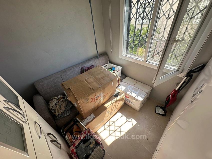 2+1 Wohnung Zum Verkauf Im Zentrum Von Seferihisar Ürkmez, Nahe Am Meer