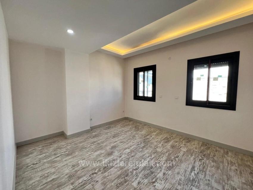 4+1 Villa Mit Privatem Pool Und Luxuriösem Kamin In Seferihisar, Akarca Zu Verkaufen