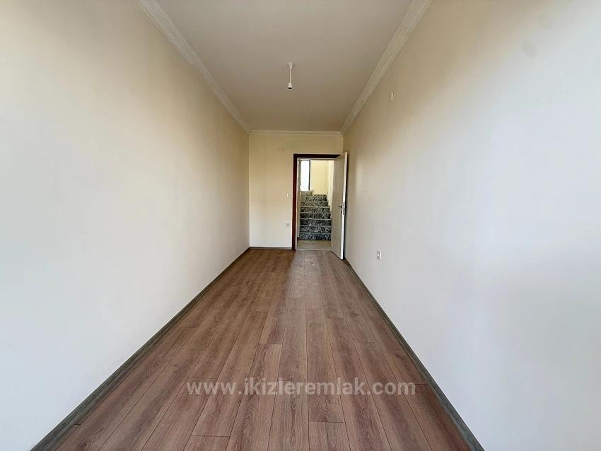 Brandneue 3+1-Maisonette-Villa/Sommerhaus Zum Verkauf In Doğanbey, Seferihisar.