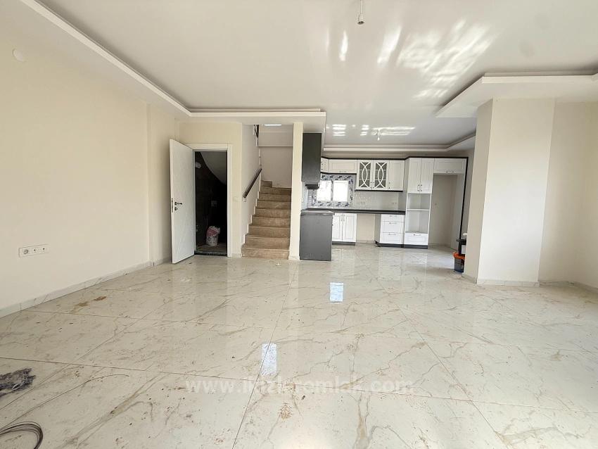 Nur Brandneue Freistehende 3+1-Zimmer-Villa Mit Garten In Doğanbey, Seferihisar Zu Verkaufen.