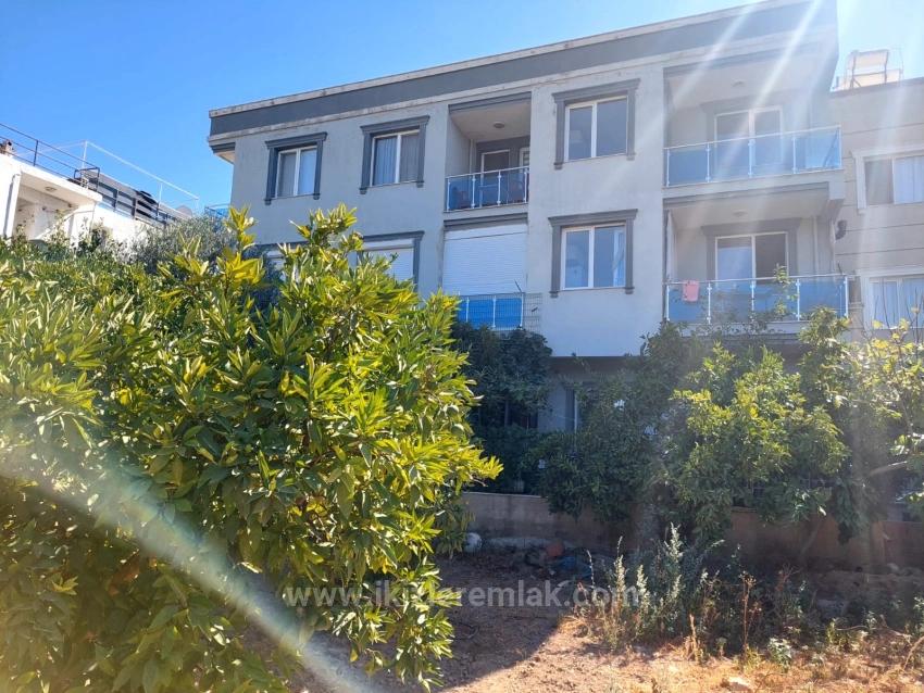 2+1 Wohnung Zum Verkauf Im Zentrum Von Seferihisar Ürkmez, Separate Küche