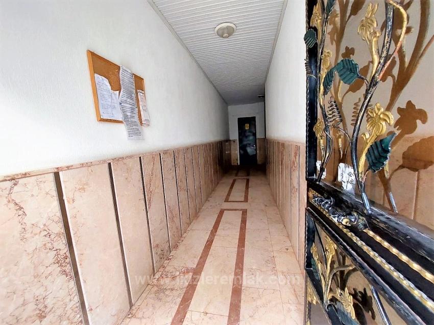 2+1 Wohnung Zum Verkauf Im Zentrum Von Seferihisar Ürkmez, Separate Küche