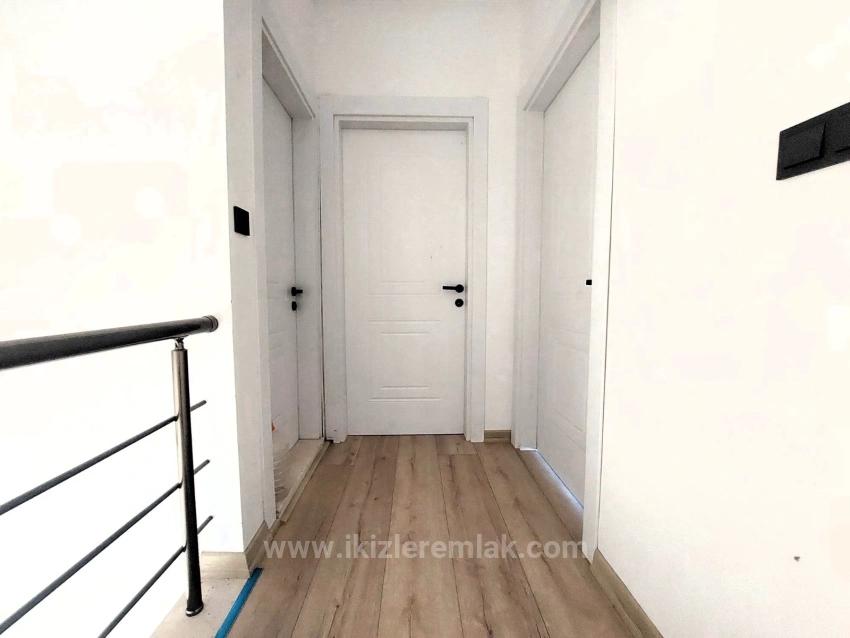 Brandneue 2+1-Maisonette-Villa Mit Garten Zum Verkauf In Payamlı, Seferihisar.