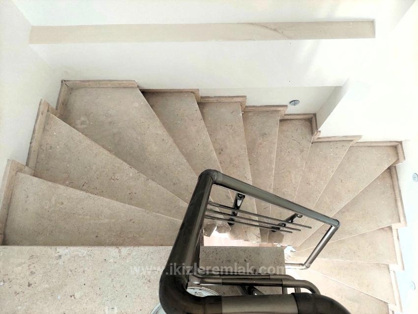 Brandneue 2+1-Maisonette-Villa Mit Garten Zum Verkauf In Payamlı, Seferihisar.