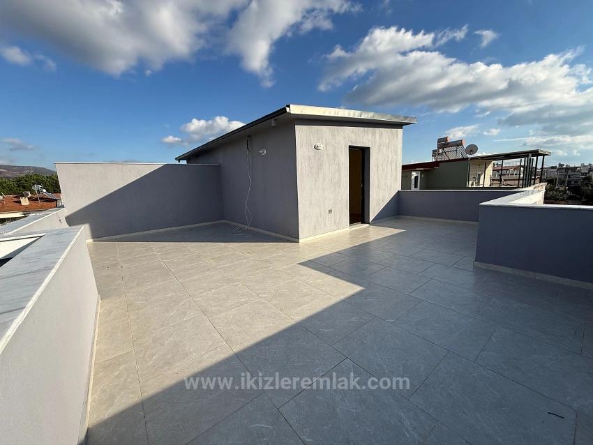 3+1 Maisonette-Villa Mit Neuem Garten Zum Verkauf In Seferihisar Doğanbey