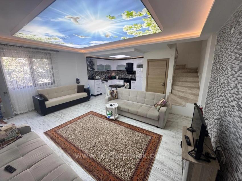 2+1 Duplex-Sommerhaus Zum Verkauf Im Doğanbey Center, Seferihisar