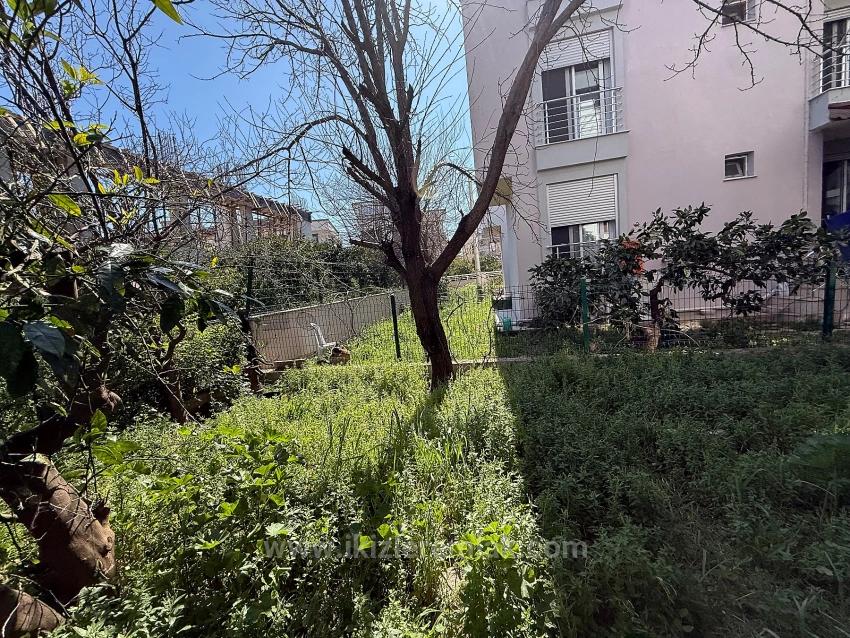 2+1 Erdgeschosswohnung Mit Garten Zum Verkauf Im Zentrum Von Seferihisar Ürkmez.
